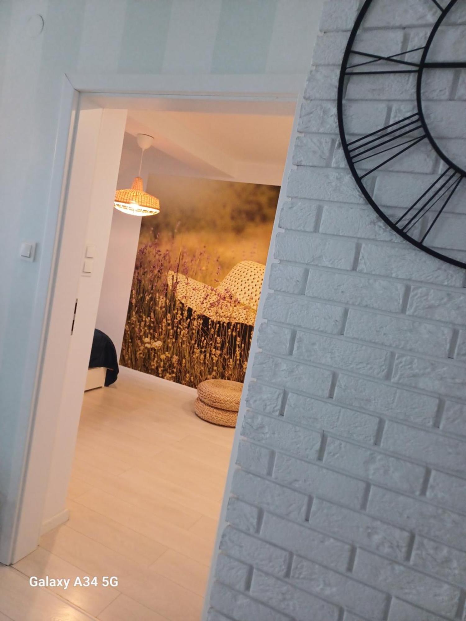 Apartament Beztroski Ustrzyki Dolne Exterior foto